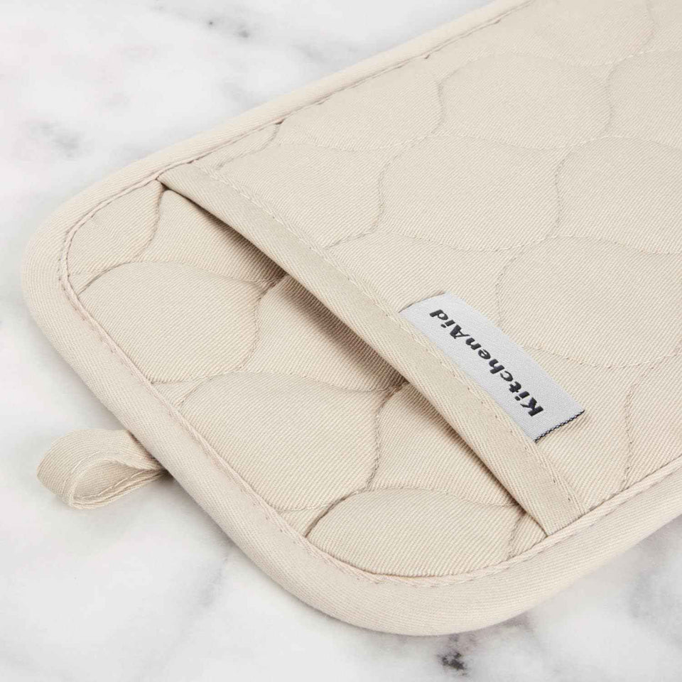 KITCHENAID Quilted Cotton Terry Cloth Oven Mitt, Pot Holder, Kitchen Towel 4-Pack Set, Heat Resistant, Silicone Grip, 16"x26", 7"x13" & 7"x10", Milkshake