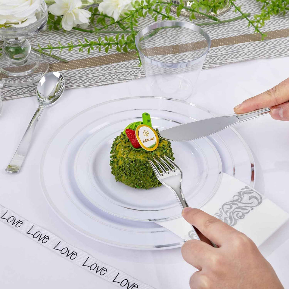 WELLIFE 700 Pieces Silver Plastic Dinnerware Set for 100 Guests - Includes Plates, Cups, Napkins, and Disposable Cutlery - Elegant White & Silver Design, Perfect for Parties and Events